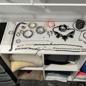 Lot of costume jewelry